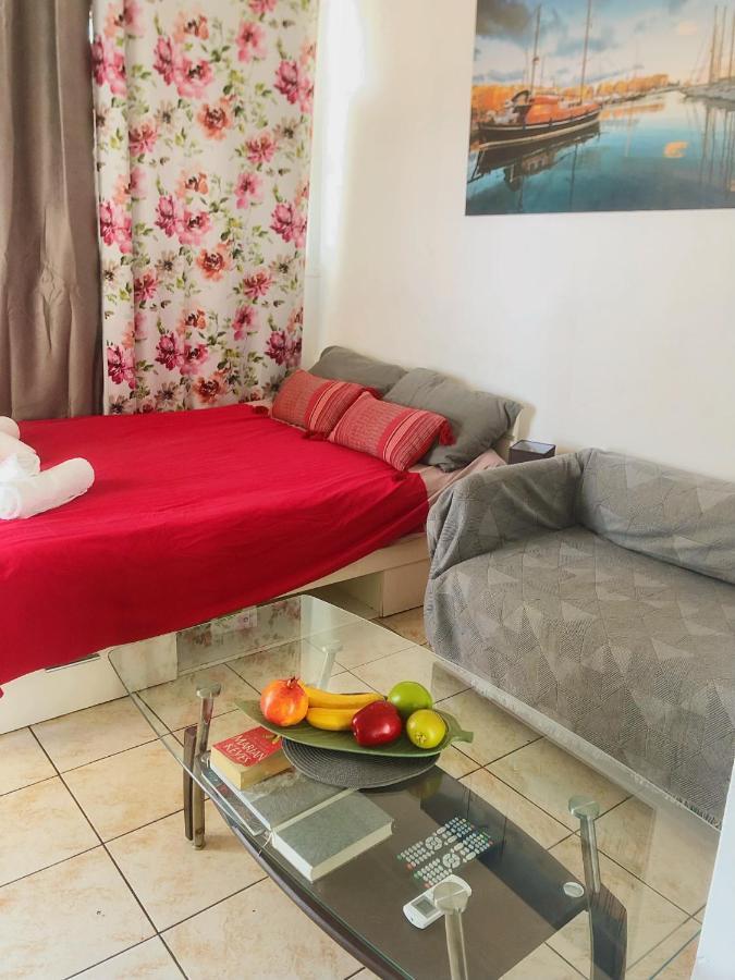شقة Cozy Seaview Studio - بيرايوس المظهر الخارجي الصورة